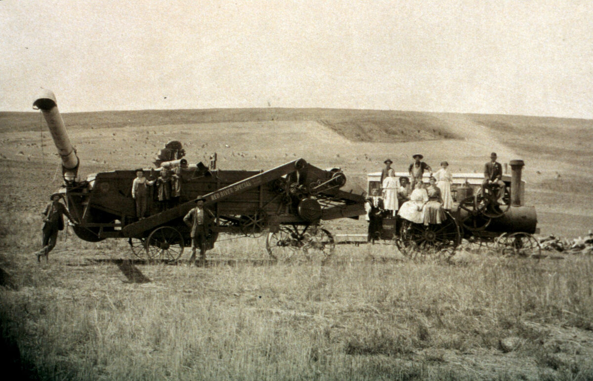 Separators during harvest time in the Leap country.